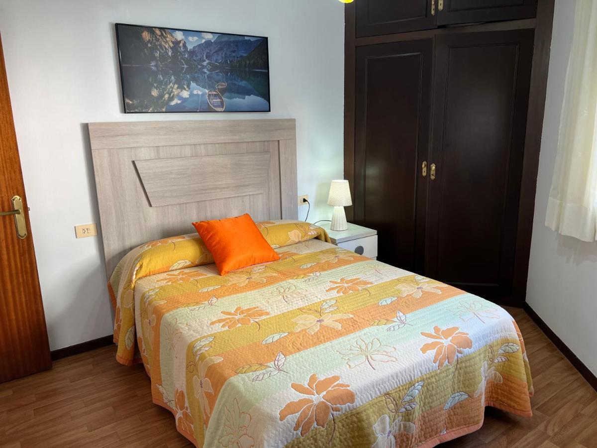 Apartamentos Playa De La Concha Porto de Espasante Εξωτερικό φωτογραφία
