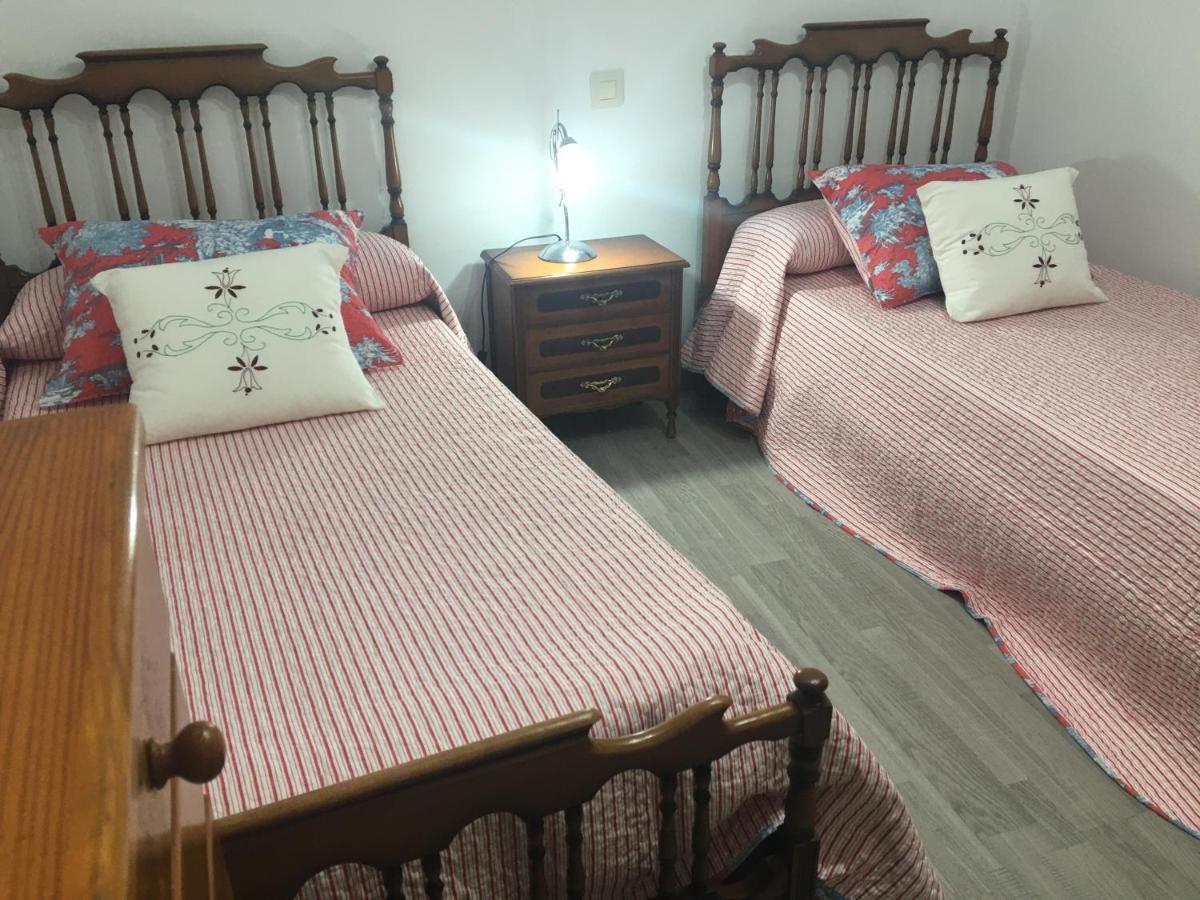 Apartamentos Playa De La Concha Porto de Espasante Εξωτερικό φωτογραφία