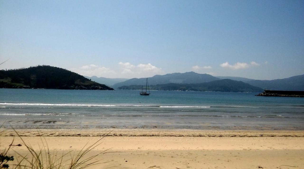 Apartamentos Playa De La Concha Porto de Espasante Εξωτερικό φωτογραφία